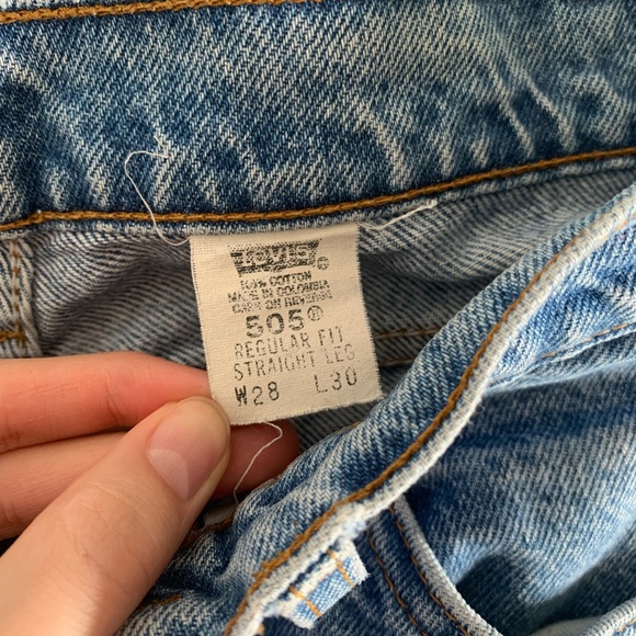 Very Flattering Size 28 Orange-Tab Mid-Rise Levi’s - Picture 3 of 4